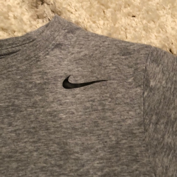 The Nike Tee - Picture 4 of 5